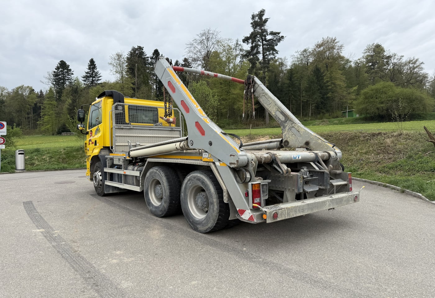 MOTO6625_2886366 vehicle image