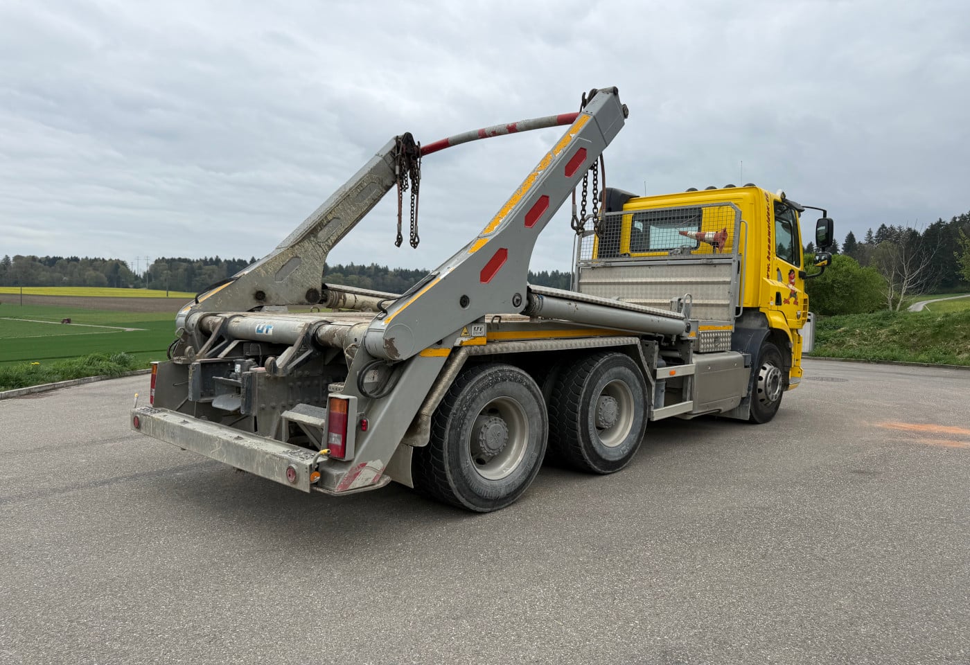 MOTO6625_2886366 vehicle image