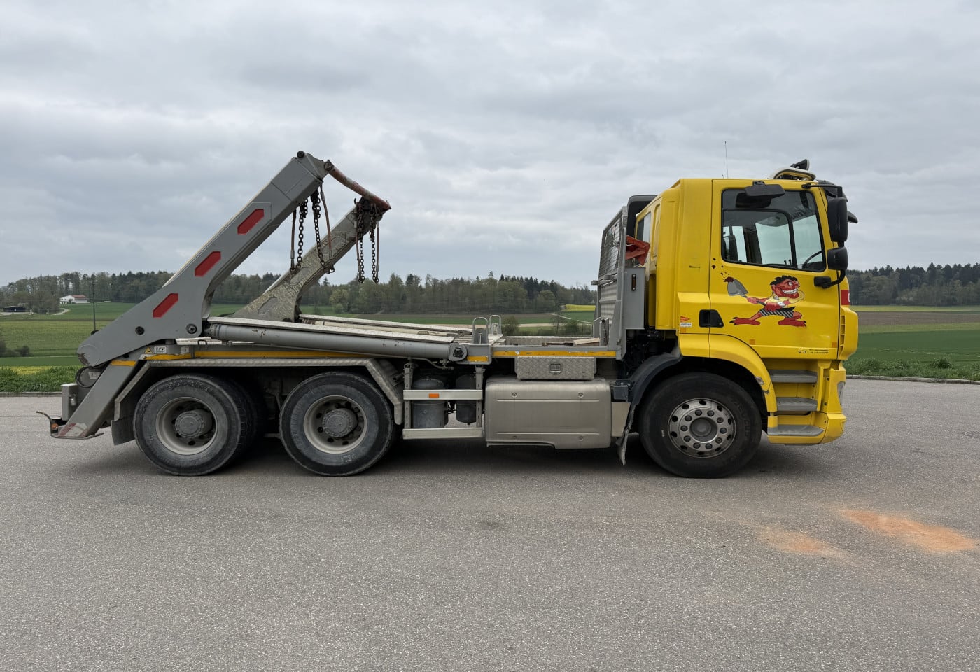 MOTO6625_2886366 vehicle image