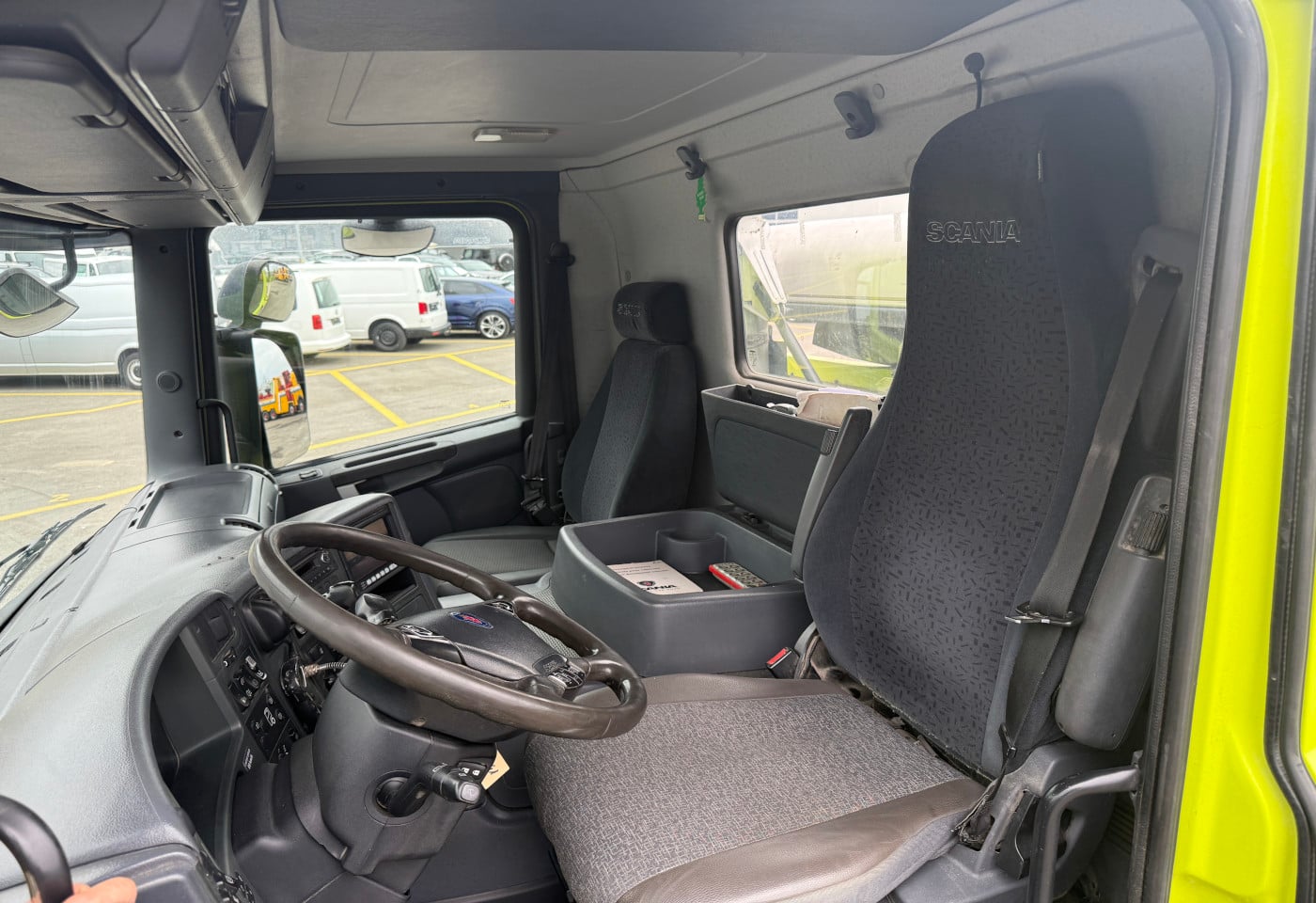 MOTO6625_2885403 vehicle image