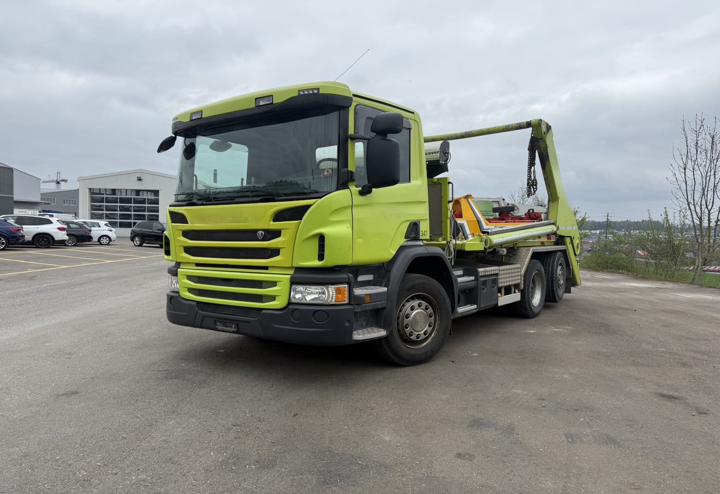 MOTO6625_2885403 vehicle image