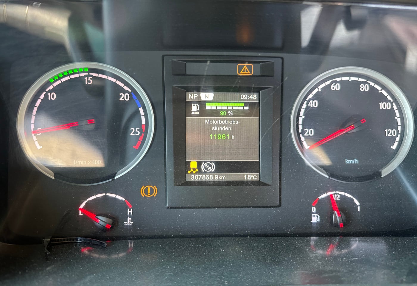 MOTO6625_2890225 vehicle image