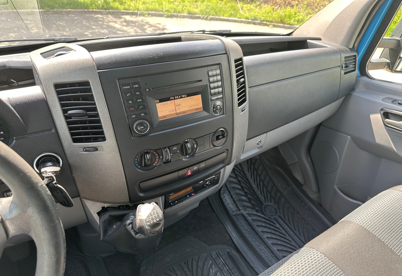 MOTO6625_2890600 vehicle image