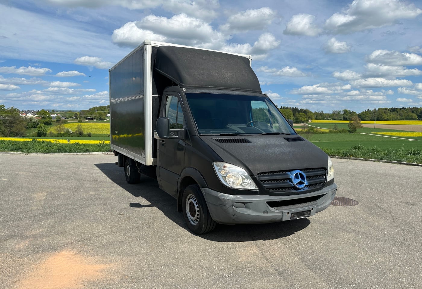 MOTO6625_2890600 vehicle image