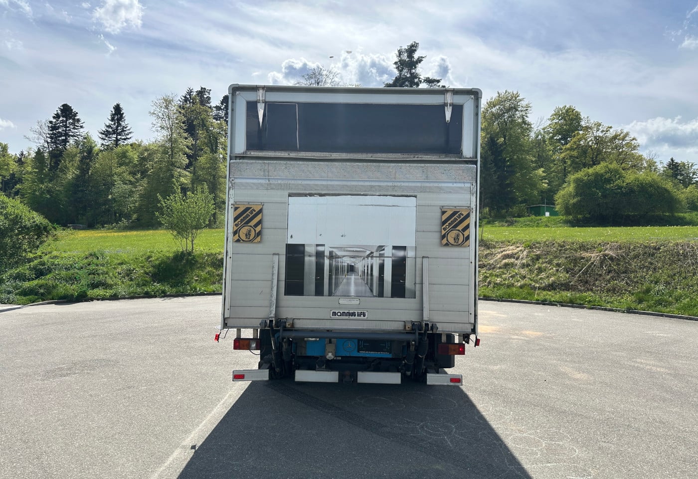 MOTO6625_2890600 vehicle image