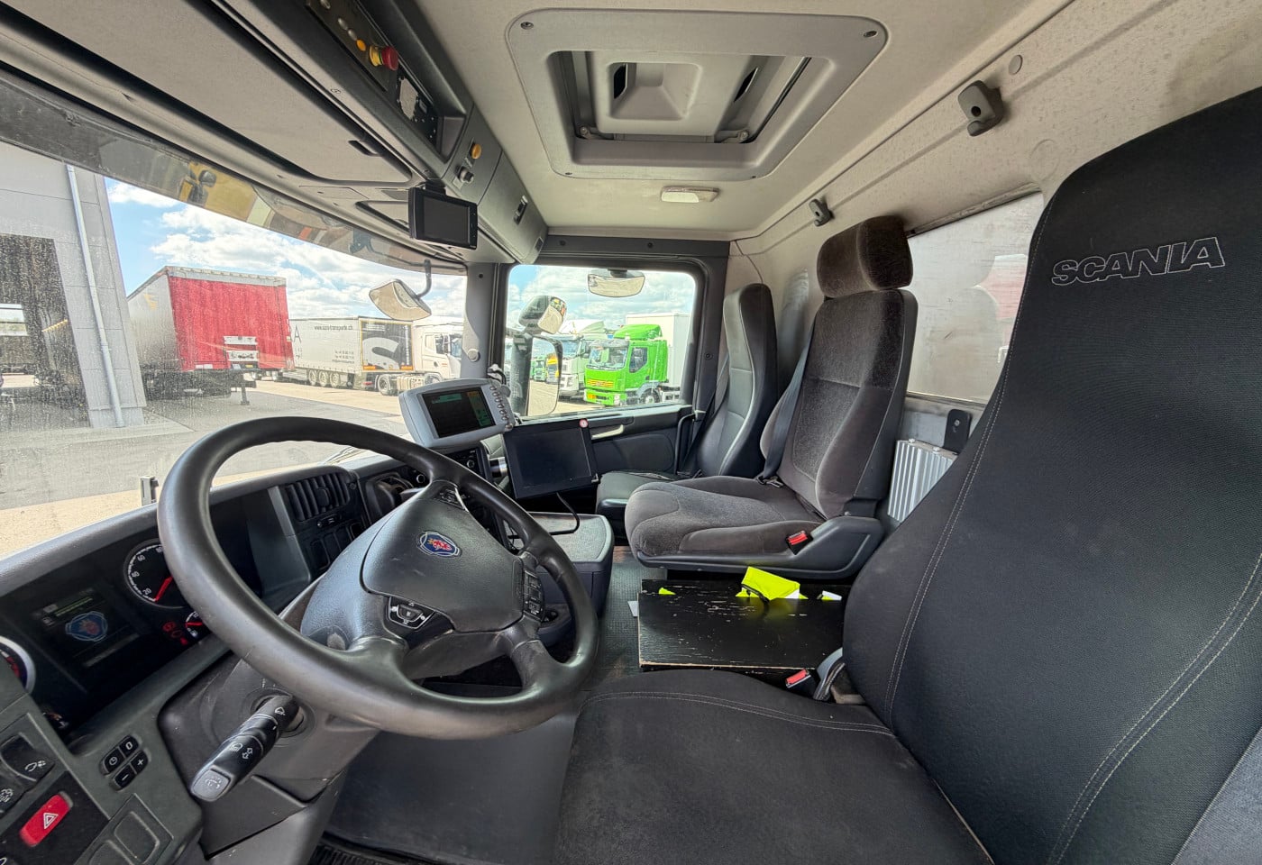 MOTO6625_2891092 vehicle image