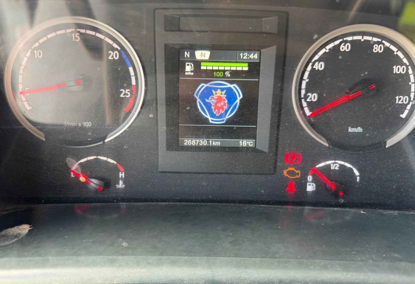 MOTO6625_2891092 vehicle image