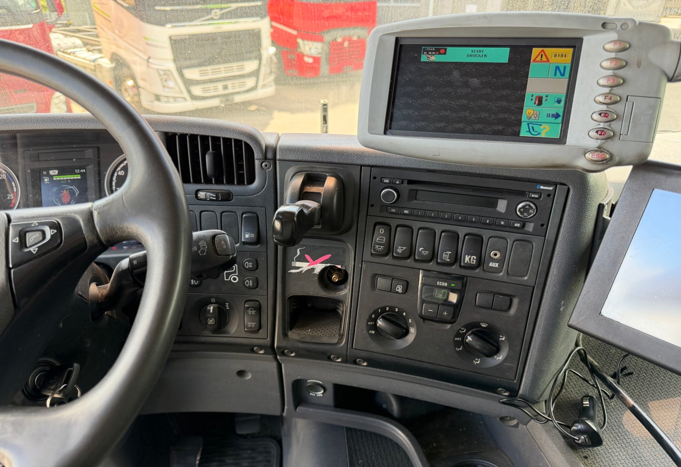 MOTO6625_2891092 vehicle image