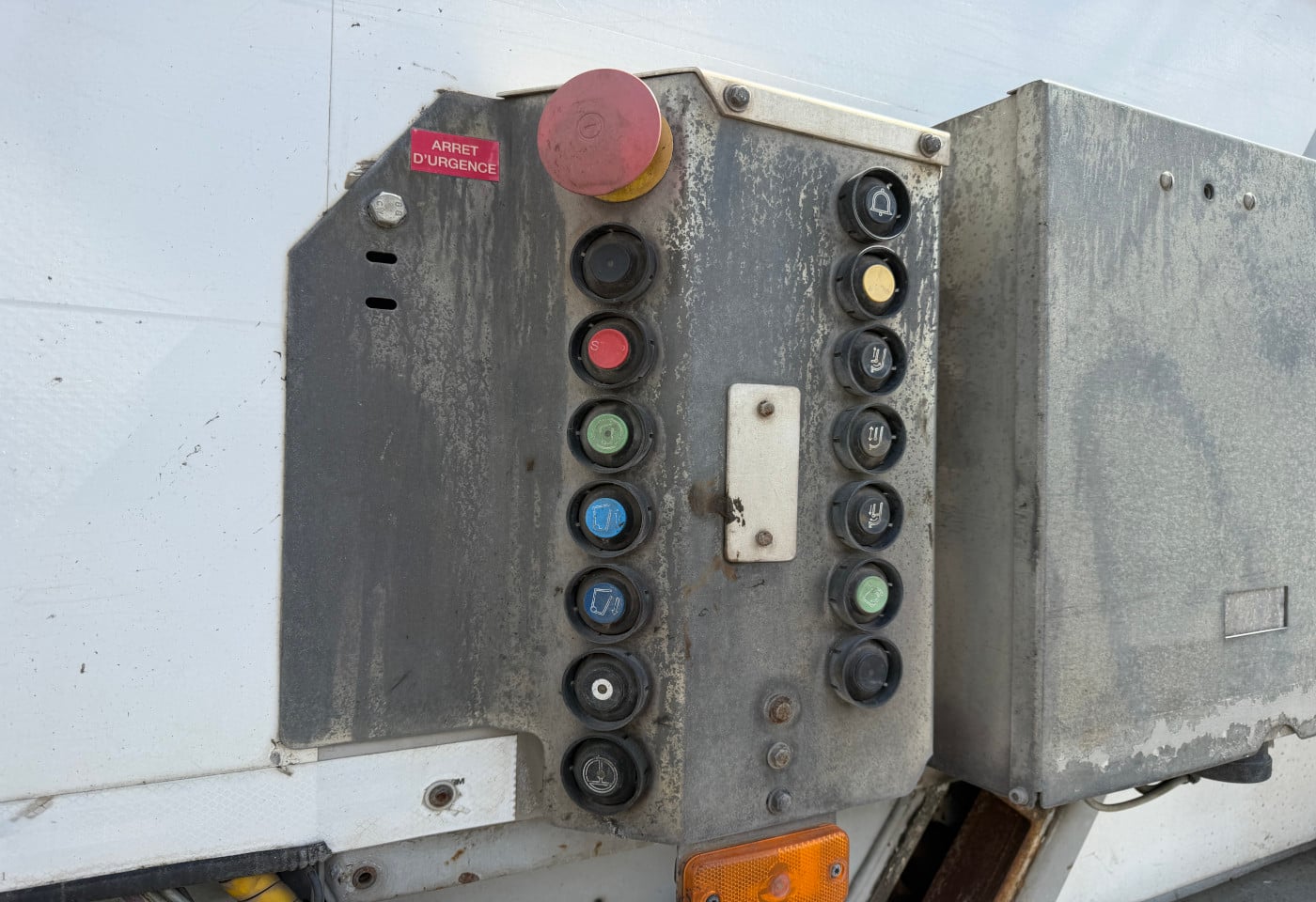 MOTO6625_2891091 vehicle image