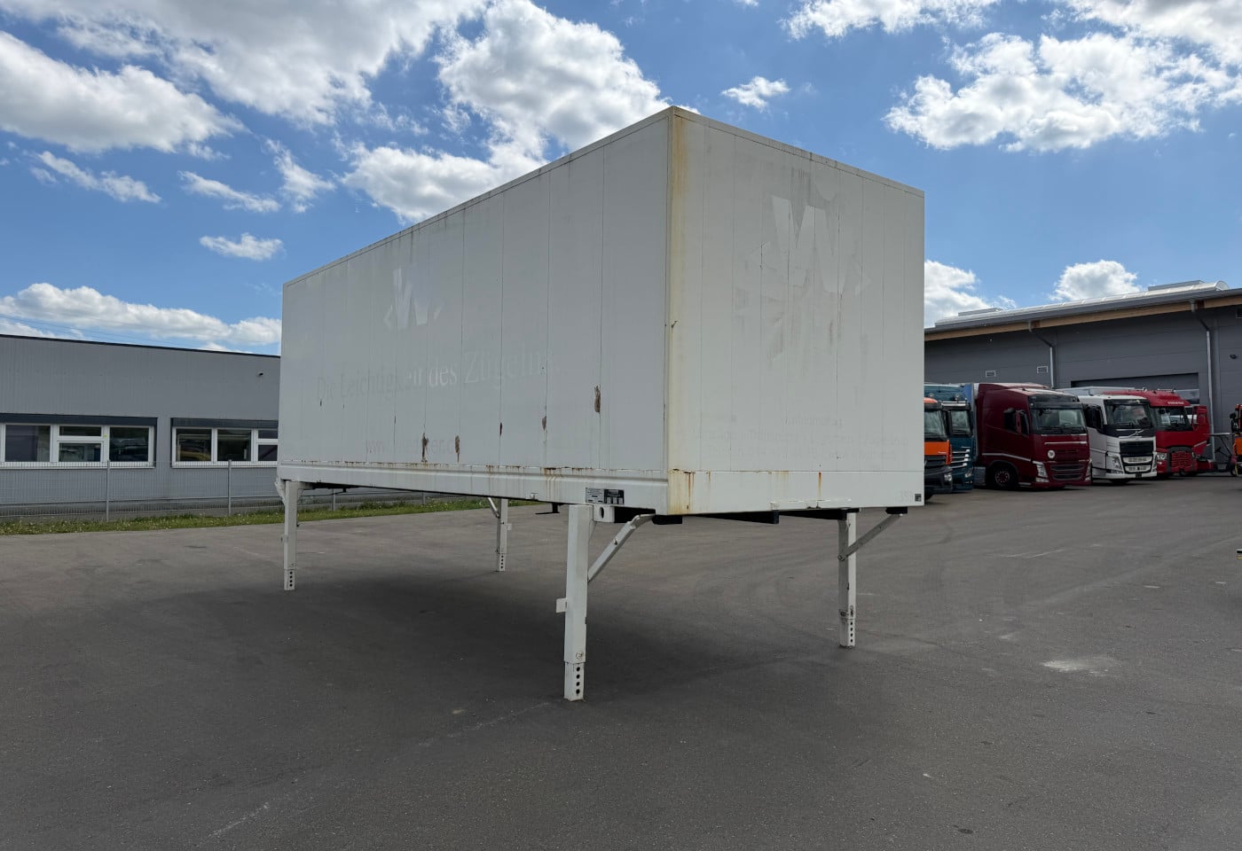 MOTO6625_2892856 vehicle image