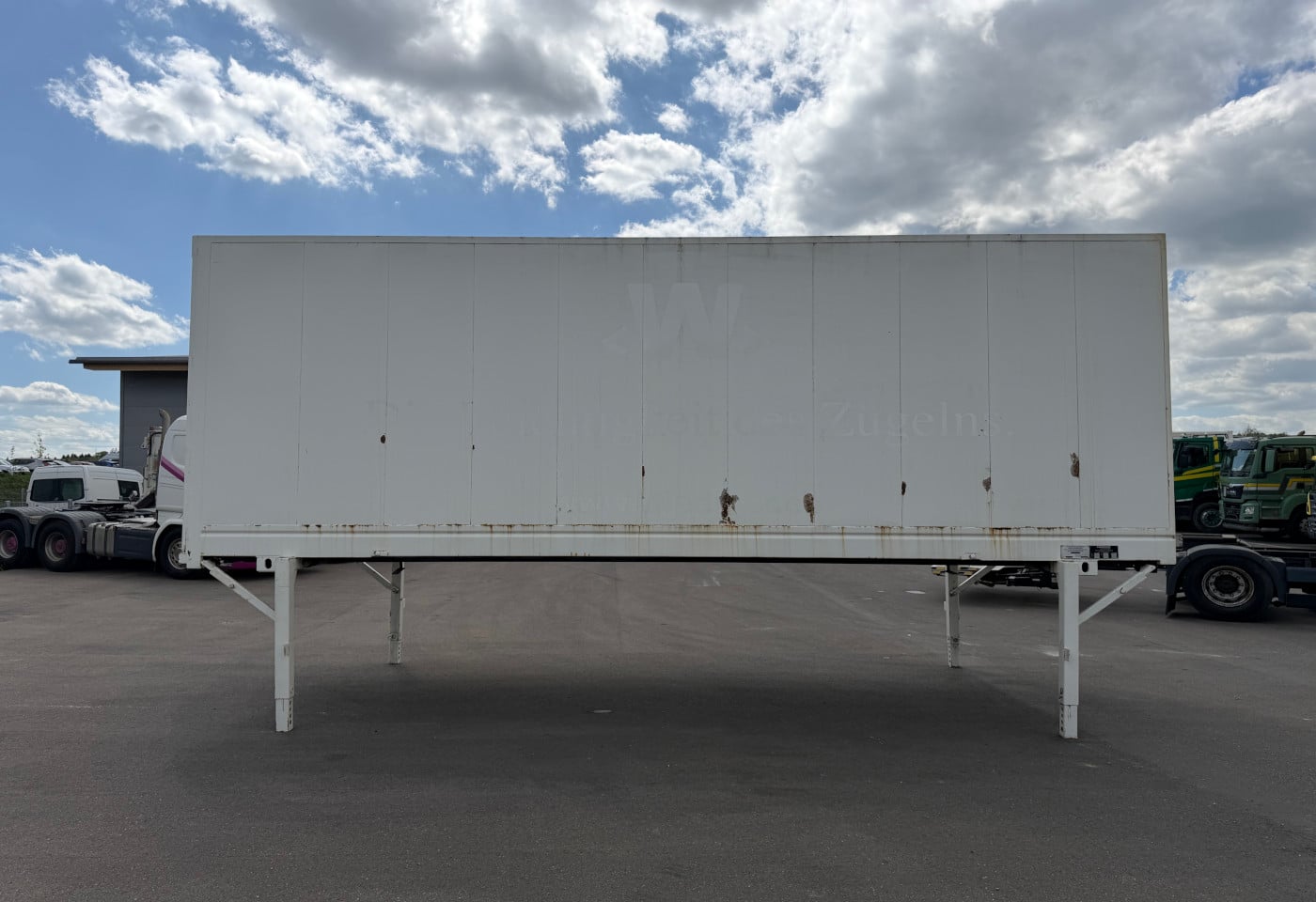 MOTO6625_2892856 vehicle image