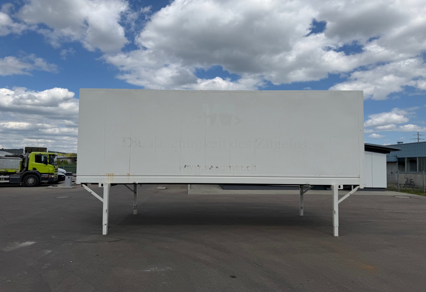 MOTO6625_2892856 vehicle image