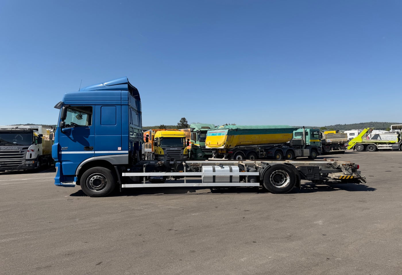 MOTO6625_2892428 vehicle image