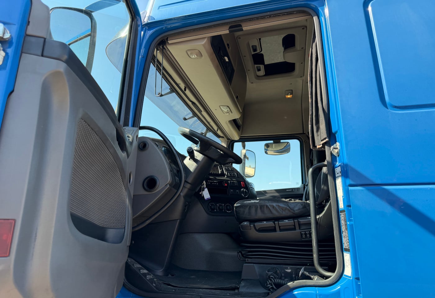 MOTO6625_2892428 vehicle image