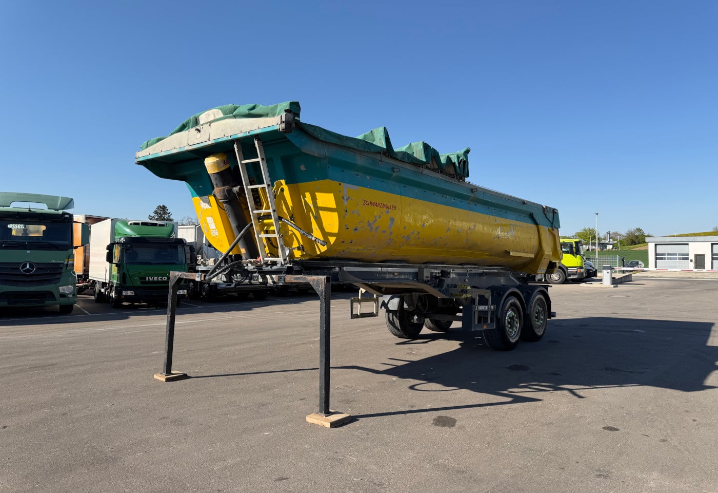 MOTO6625_2894658 vehicle image