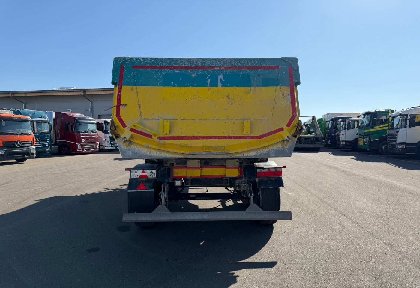 MOTO6625_2894658 vehicle image