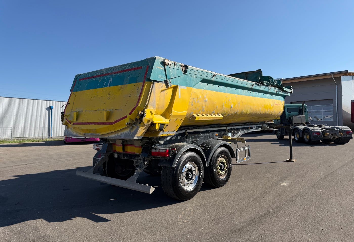 MOTO6625_2894658 vehicle image