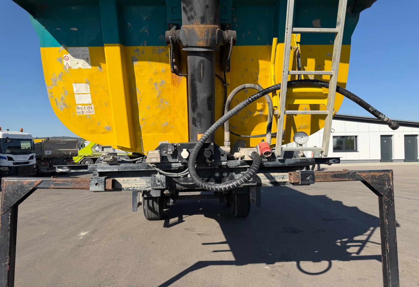 MOTO6625_2894658 vehicle image