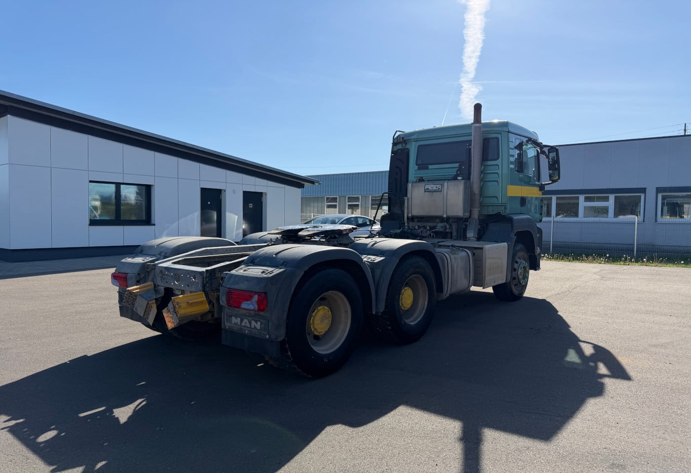 MOTO6625_2894199 vehicle image