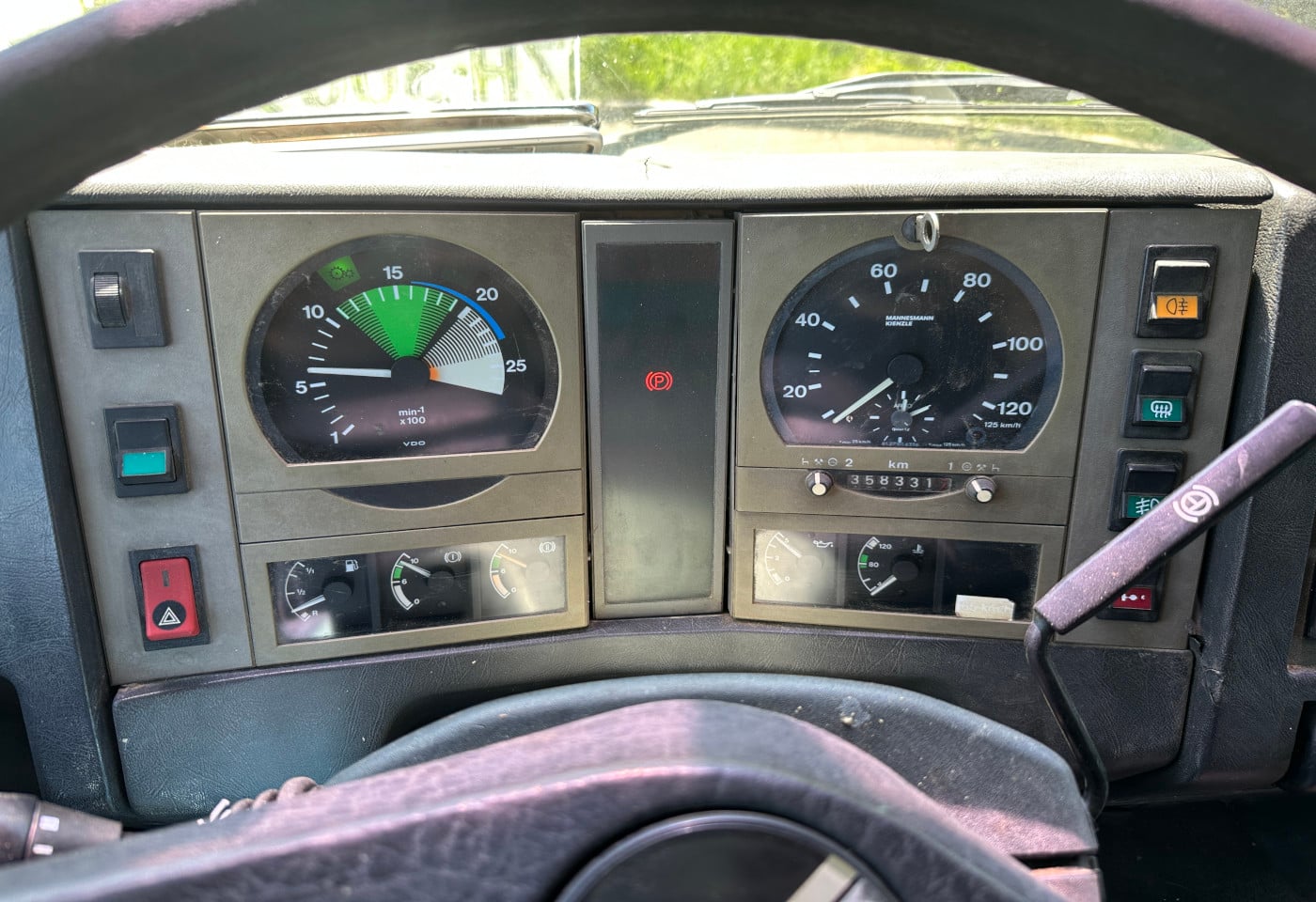 MOTO6625_2900008 vehicle image