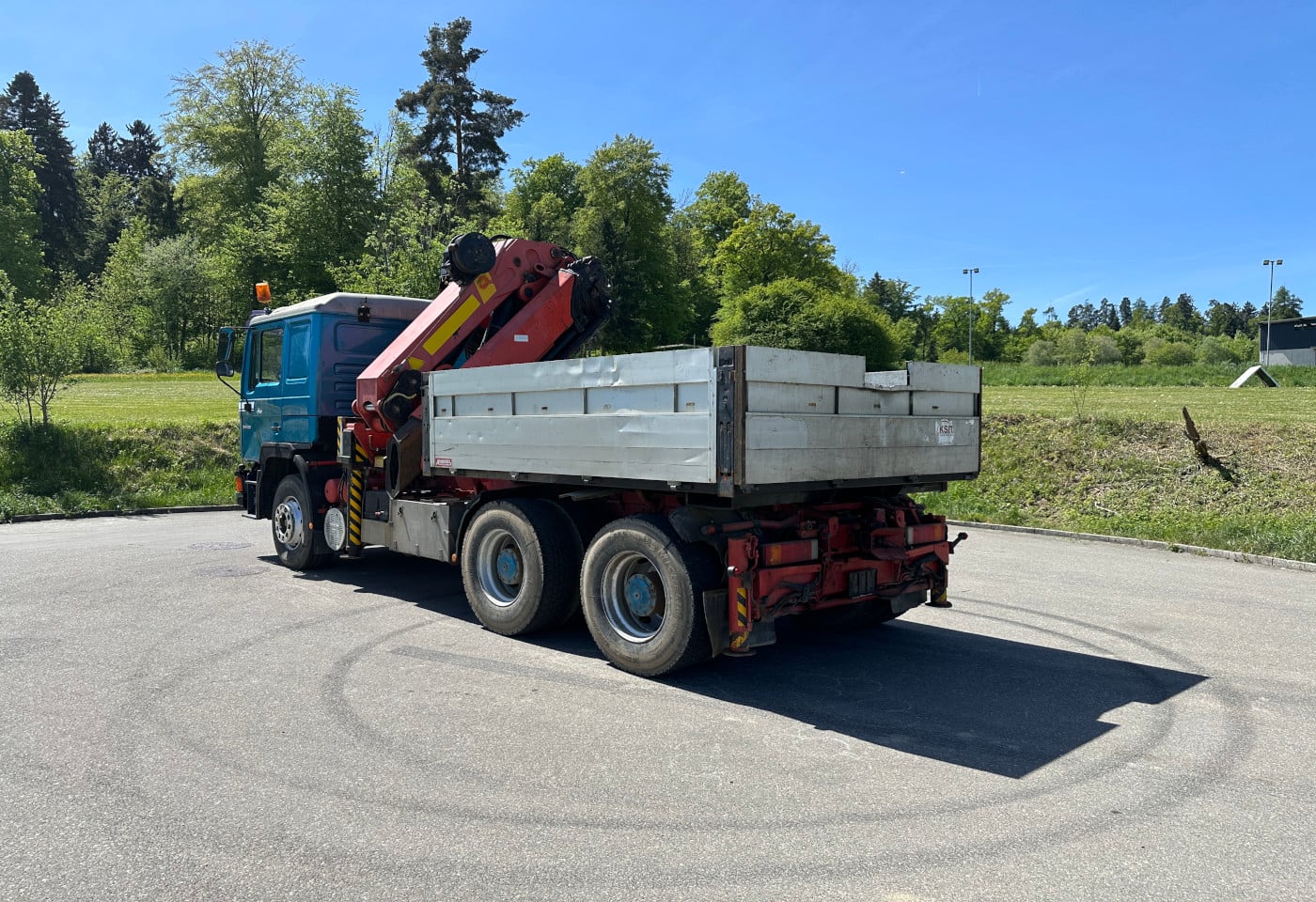 MOTO6625_2900008 vehicle image