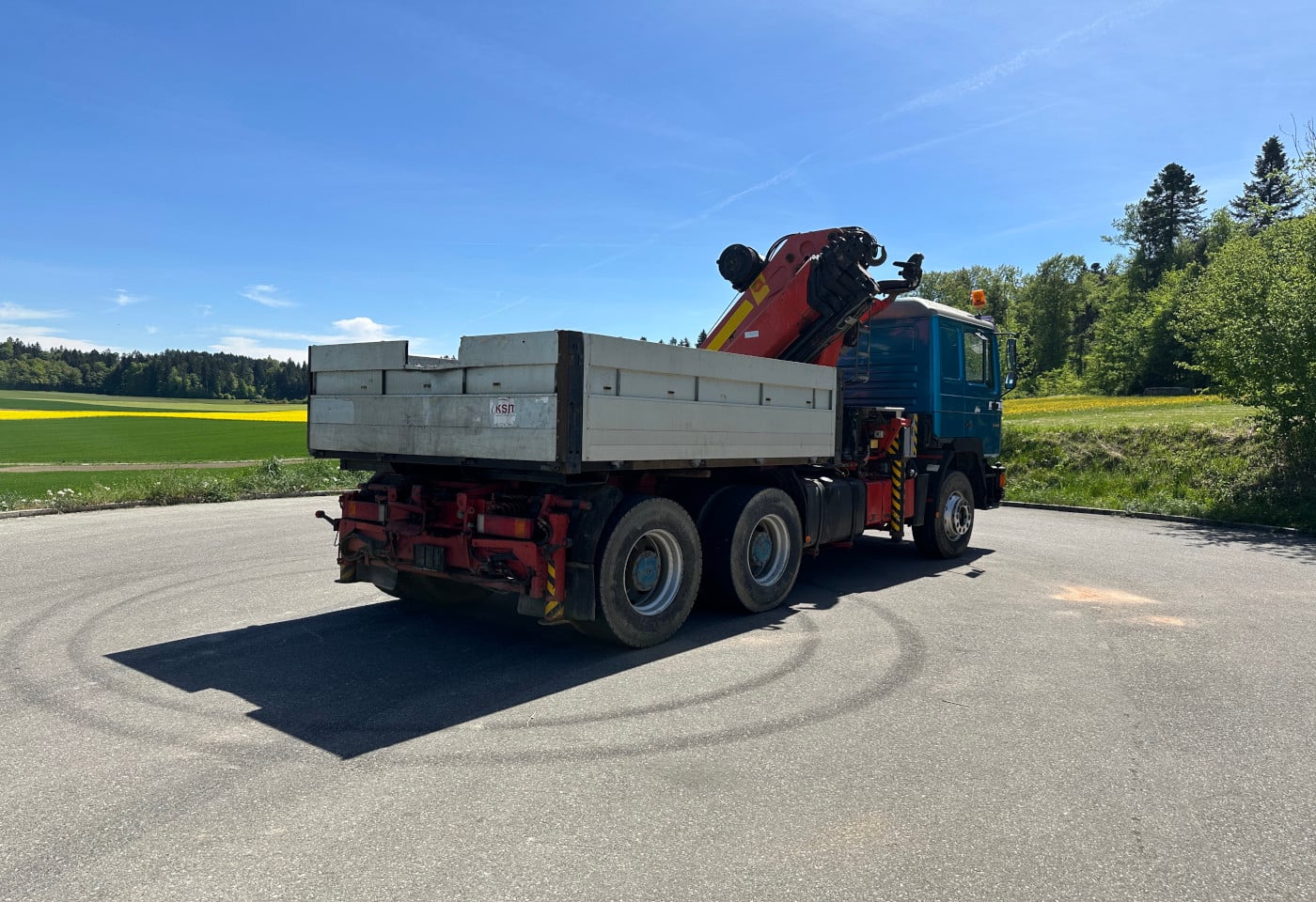 MOTO6625_2900008 vehicle image