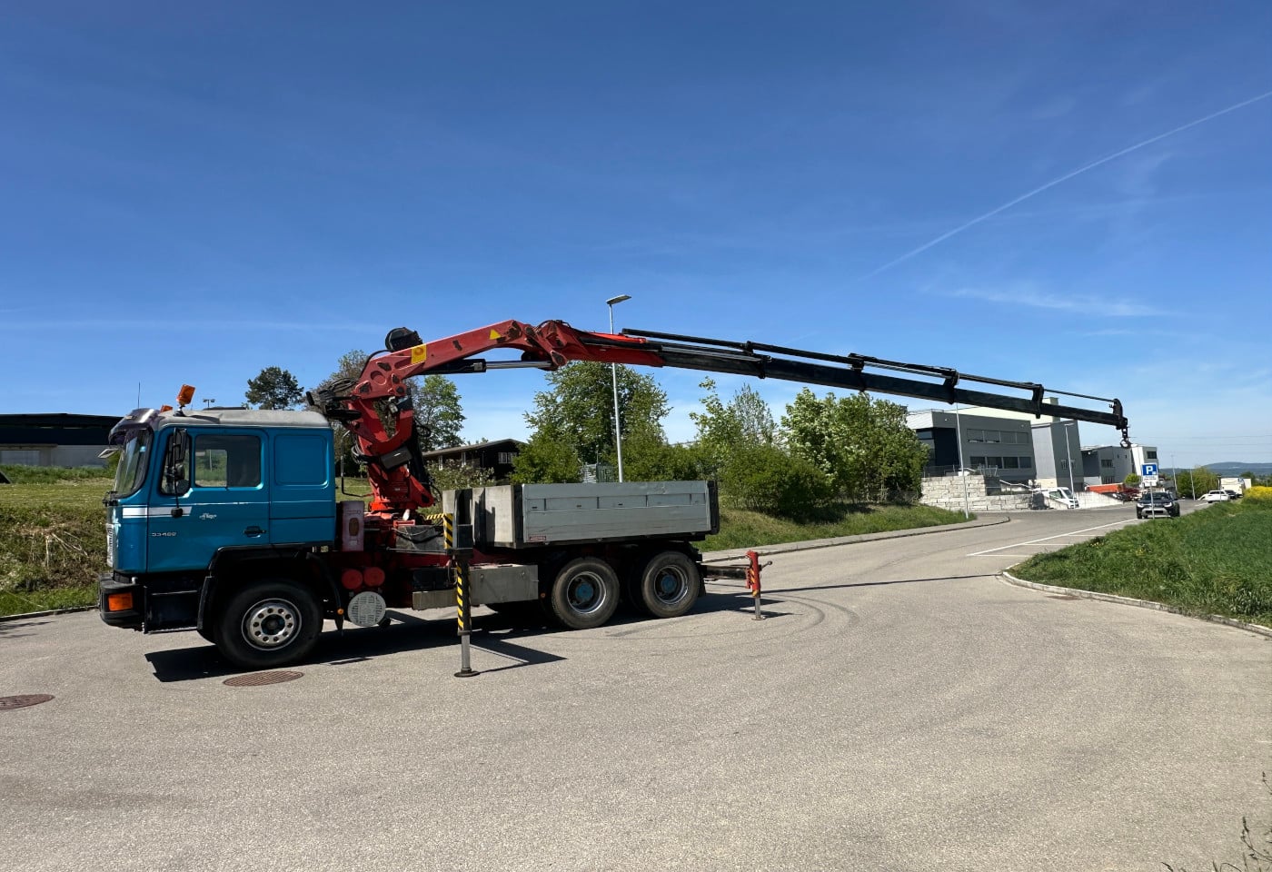 MOTO6625_2900008 vehicle image