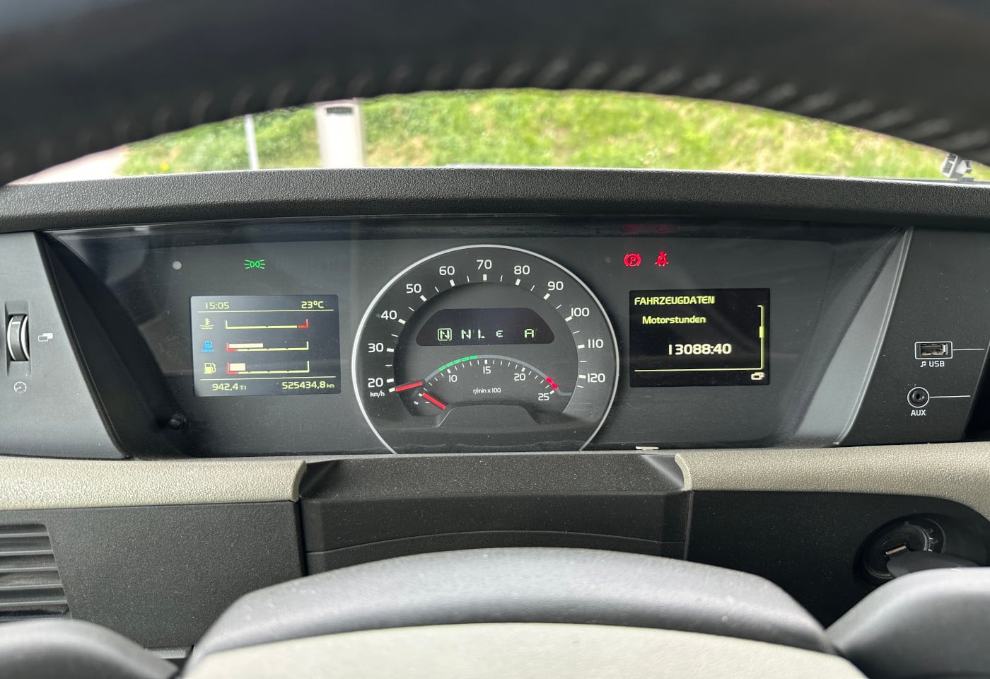 MOTO6625_2900233 vehicle image