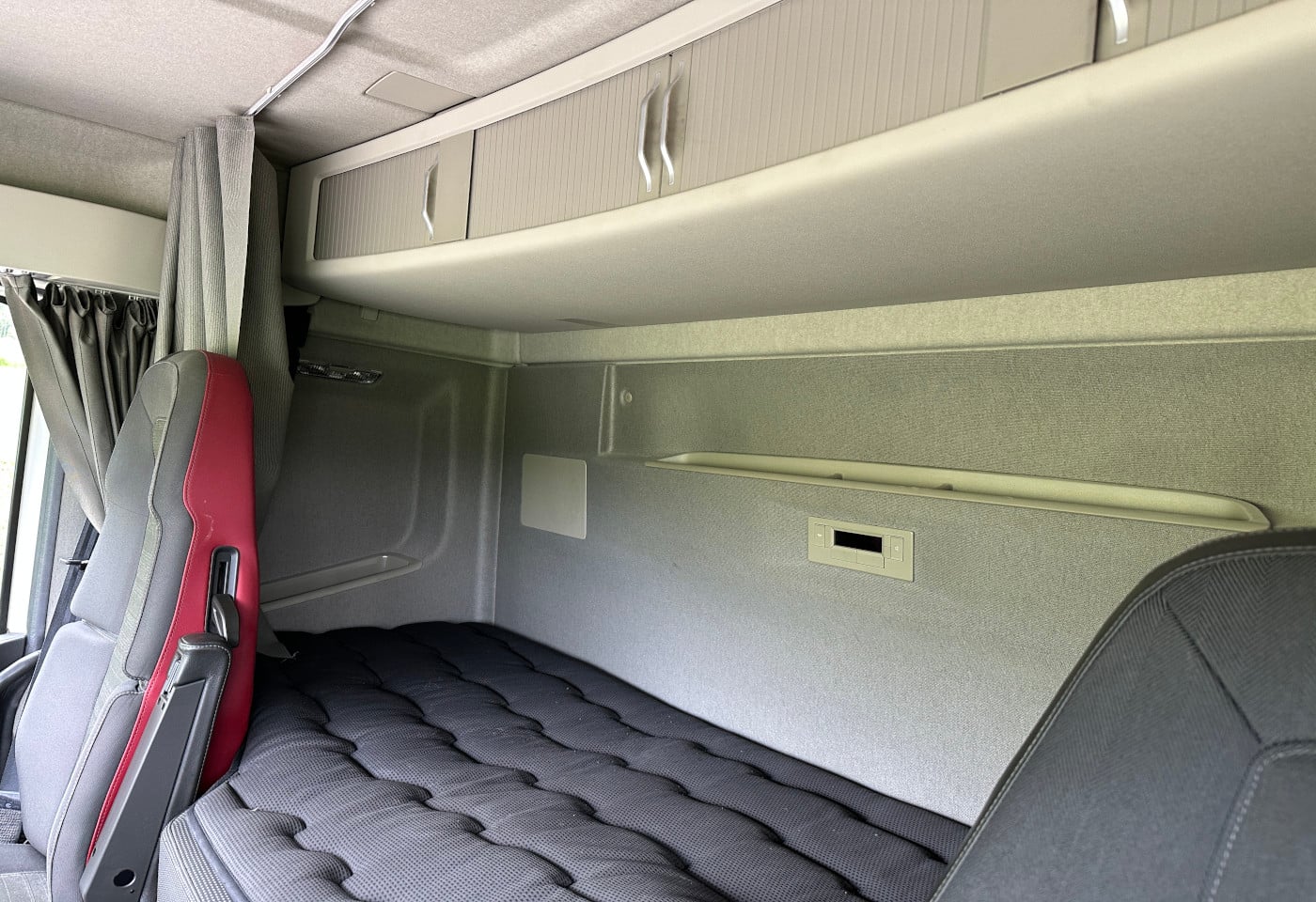 MOTO6625_2900233 vehicle image