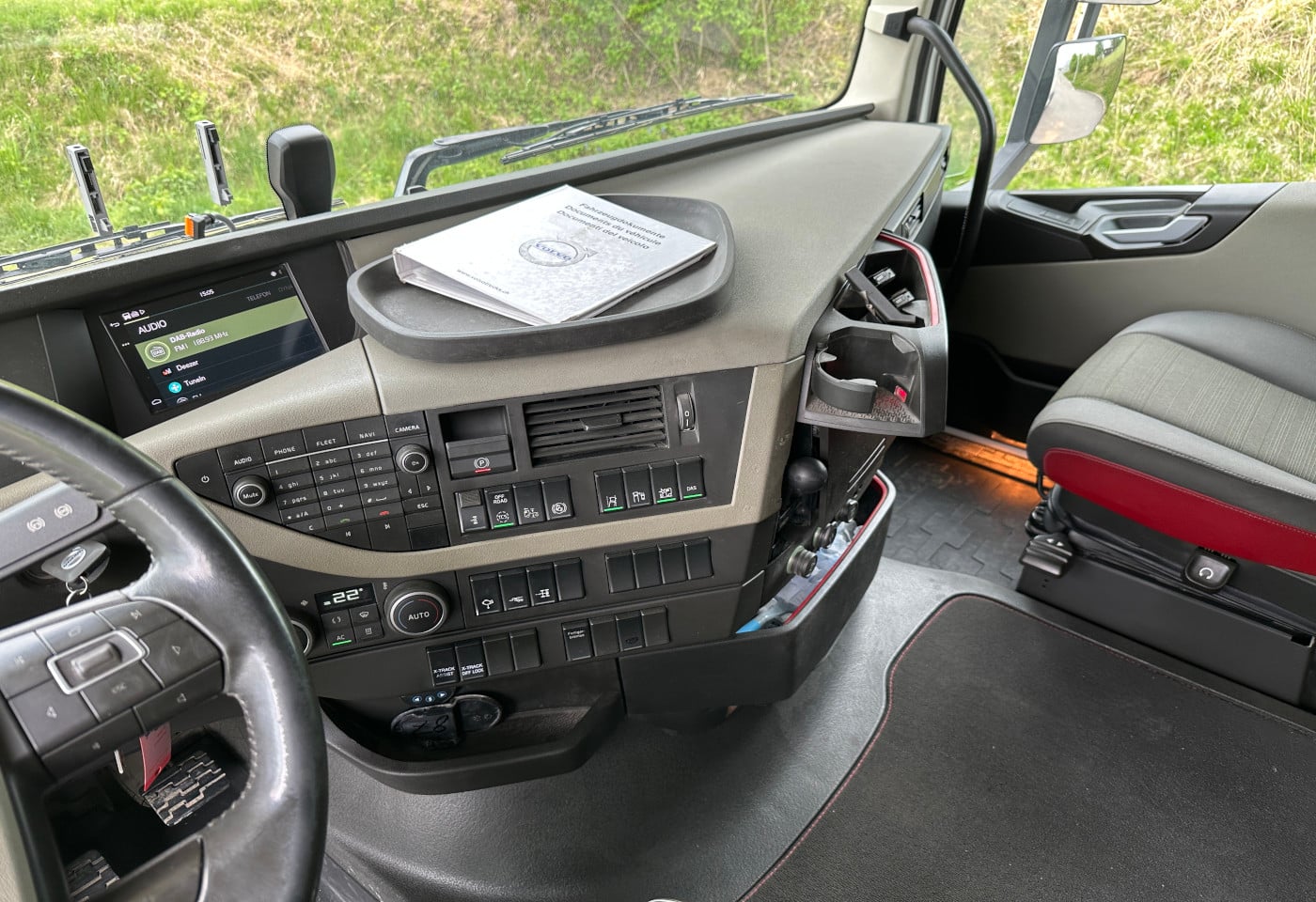 MOTO6625_2900233 vehicle image