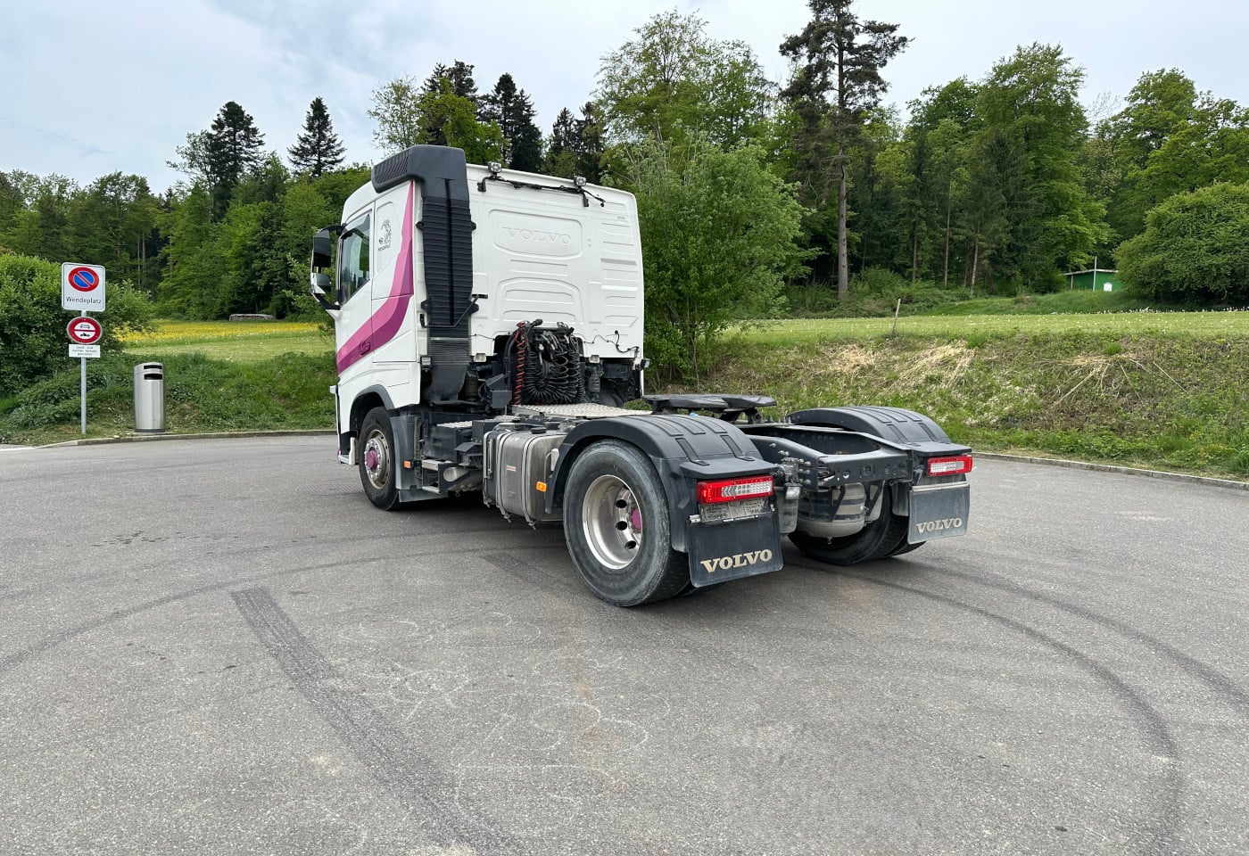 MOTO6625_2900233 vehicle image