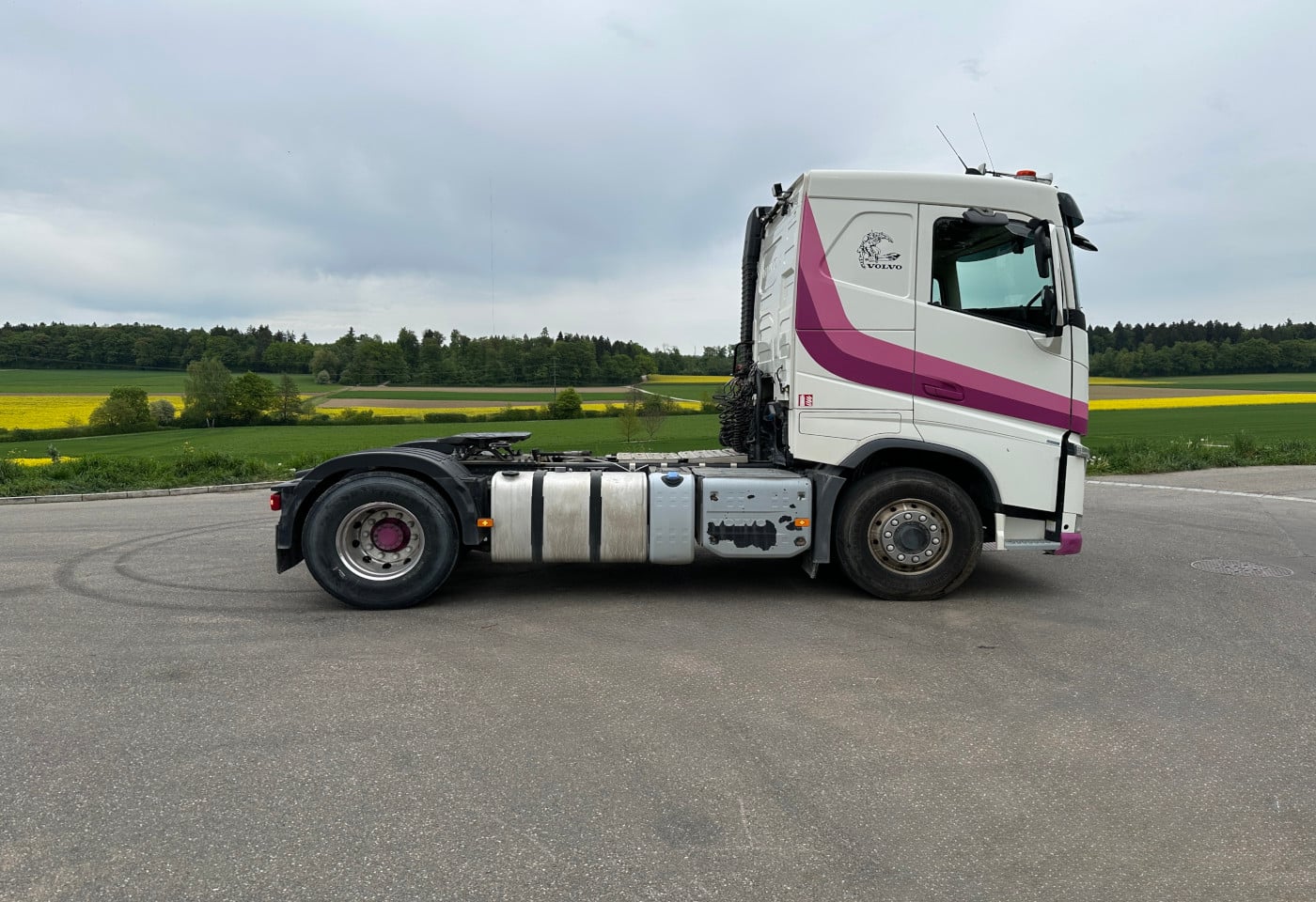 MOTO6625_2900233 vehicle image