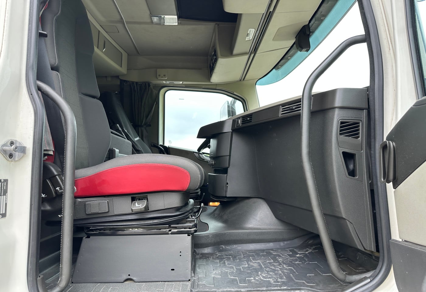 MOTO6625_2900233 vehicle image