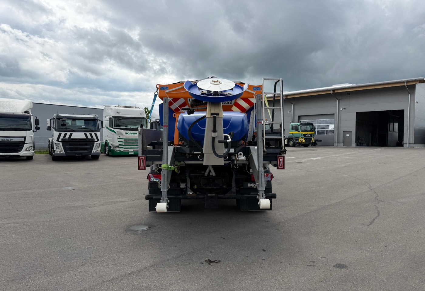 MOTO6625_2921223 vehicle image