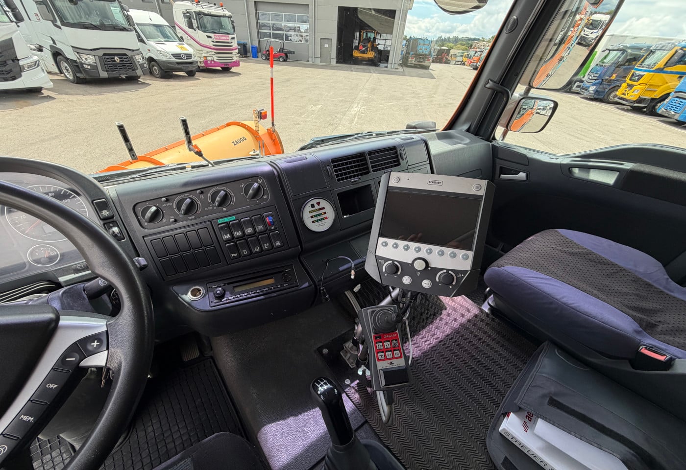 MOTO6625_2921223 vehicle image