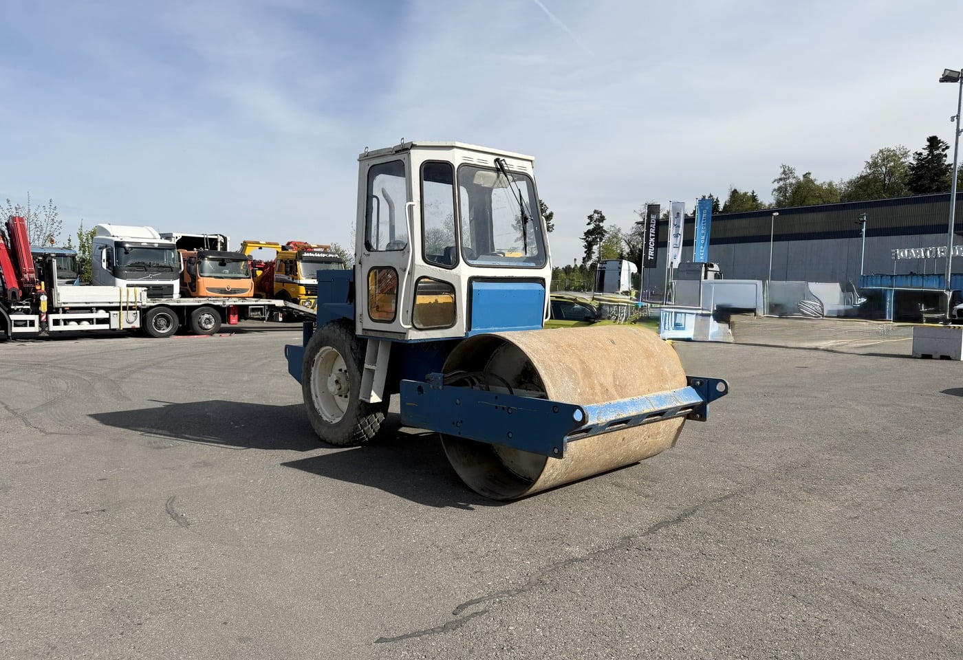 MOTO6625_2890976 vehicle image