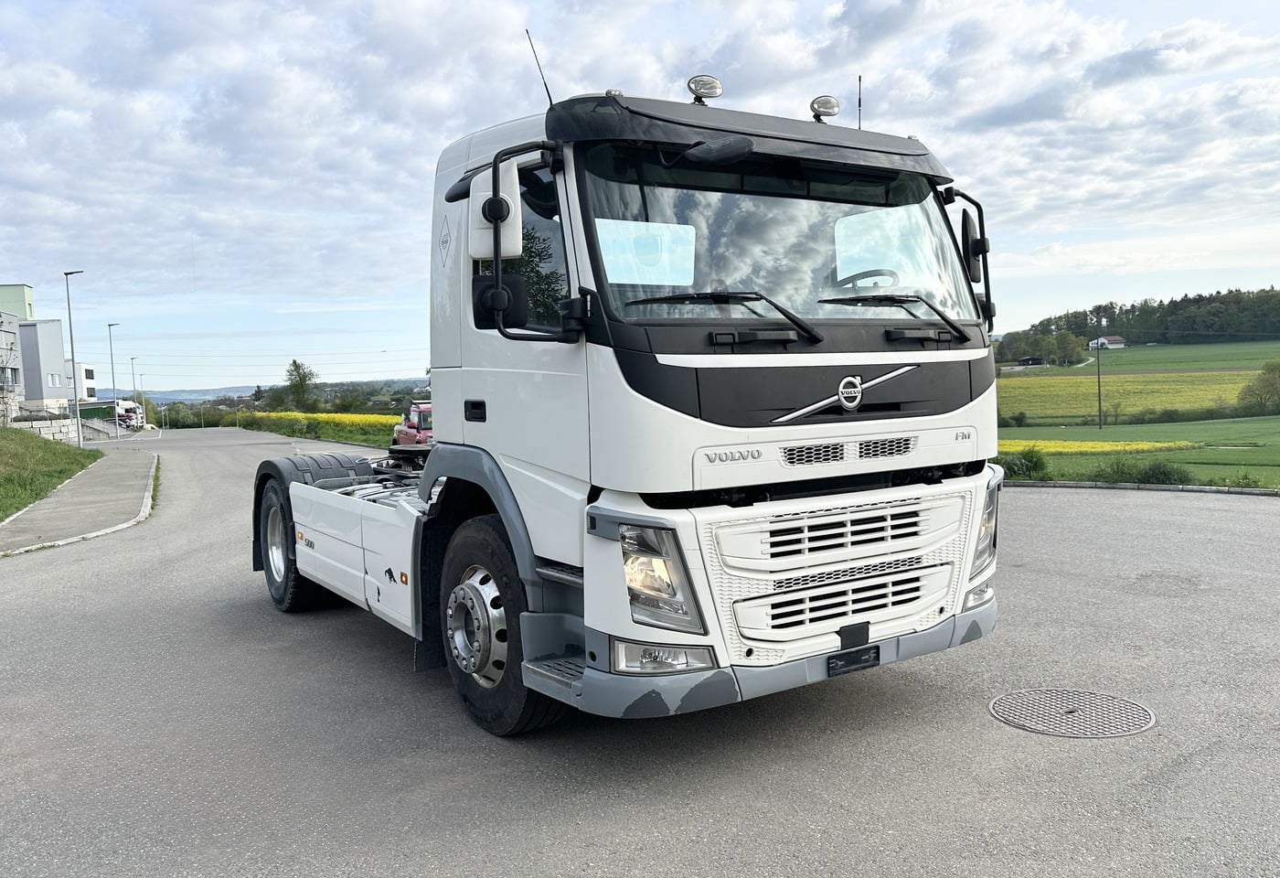 MOTO6625_2890602 vehicle image