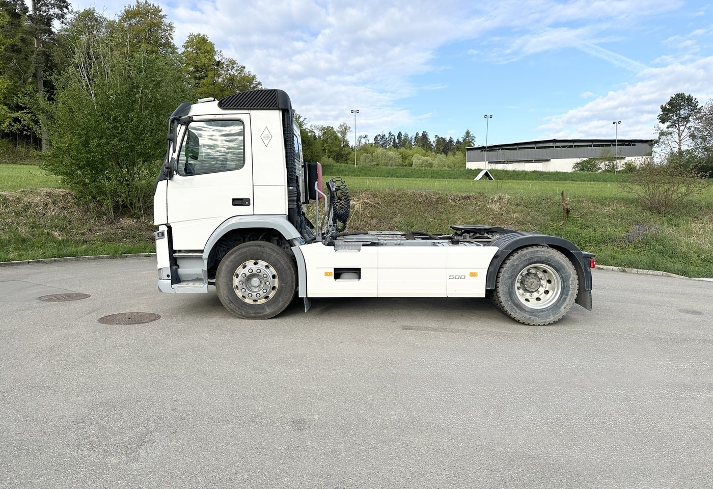 MOTO6625_2890602 vehicle image