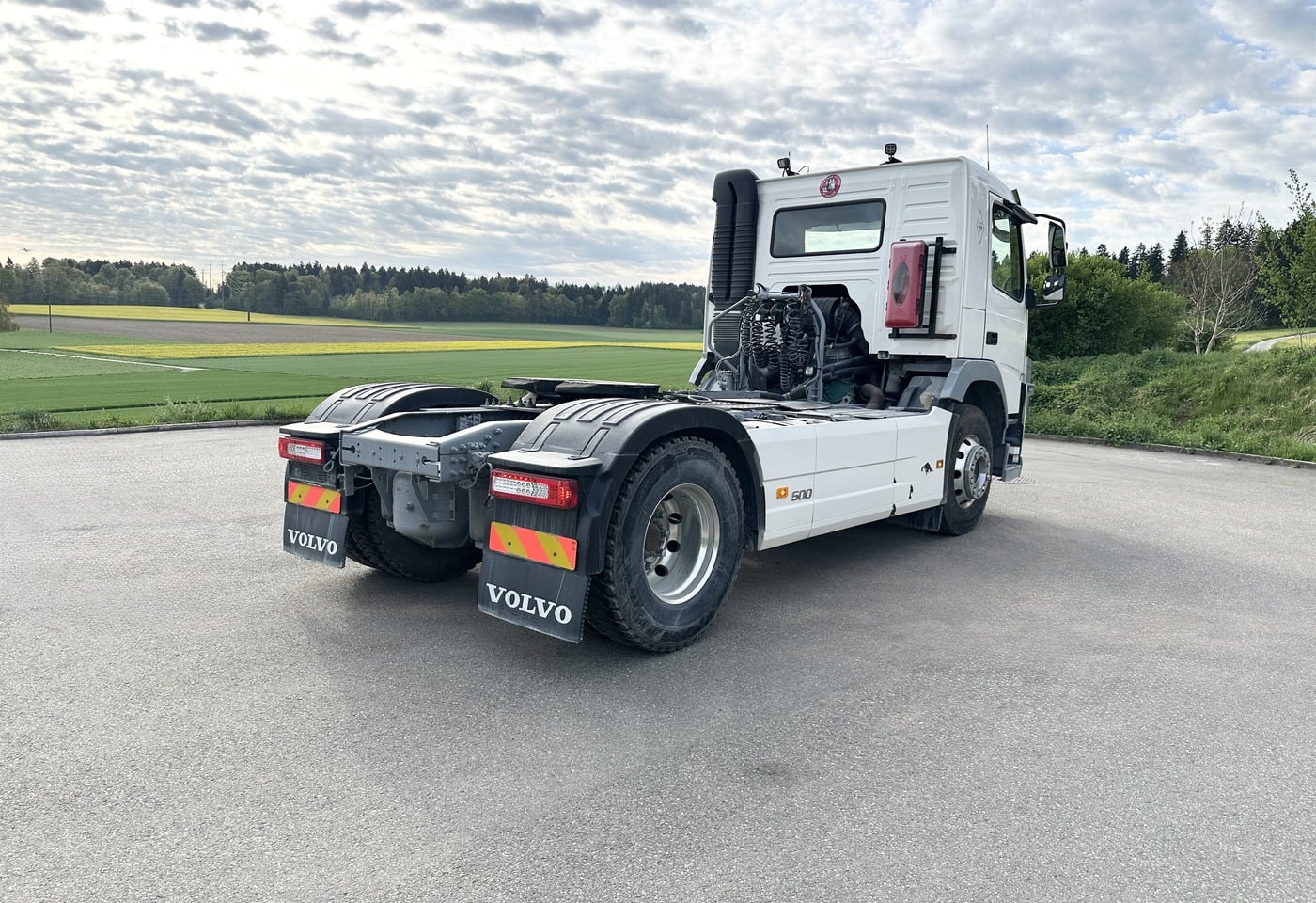 MOTO6625_2890602 vehicle image