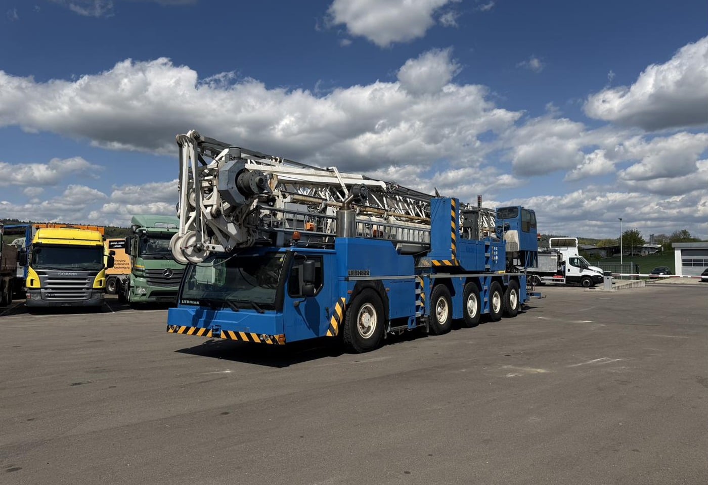 MOTO6625_2889788 vehicle image