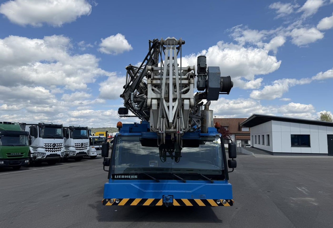 MOTO6625_2889788 vehicle image