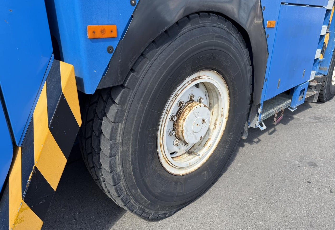 MOTO6625_2889788 vehicle image