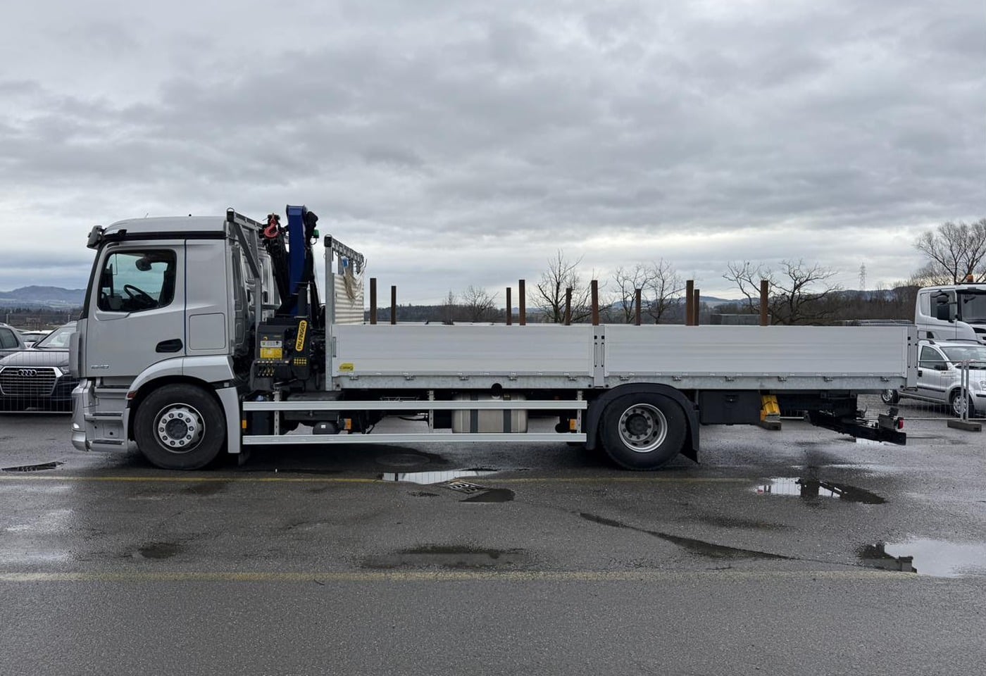 MOTO6625_2886129 vehicle image