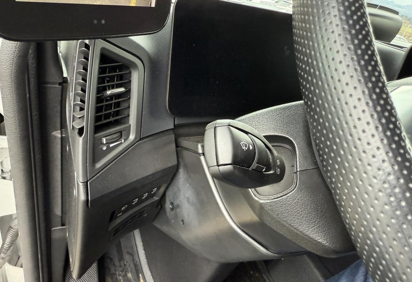 MOTO6625_2886129 vehicle image