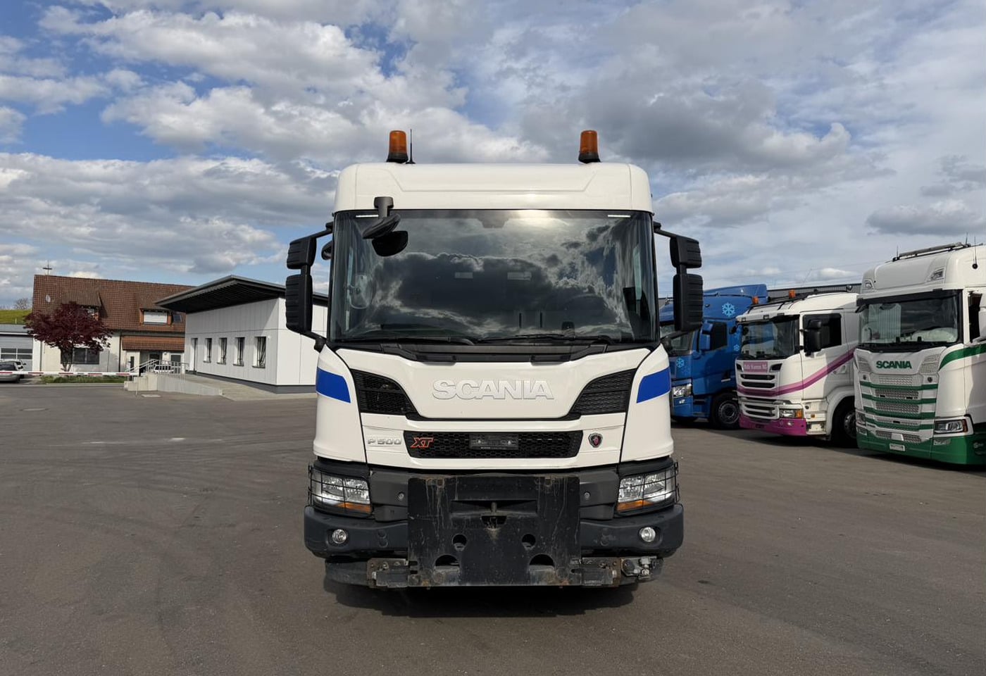 MOTO6625_2890216 vehicle image