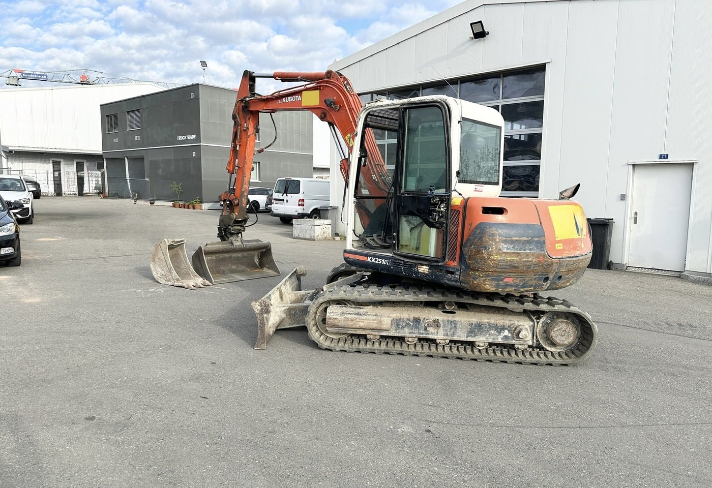 MOTO6625_2893852 vehicle image