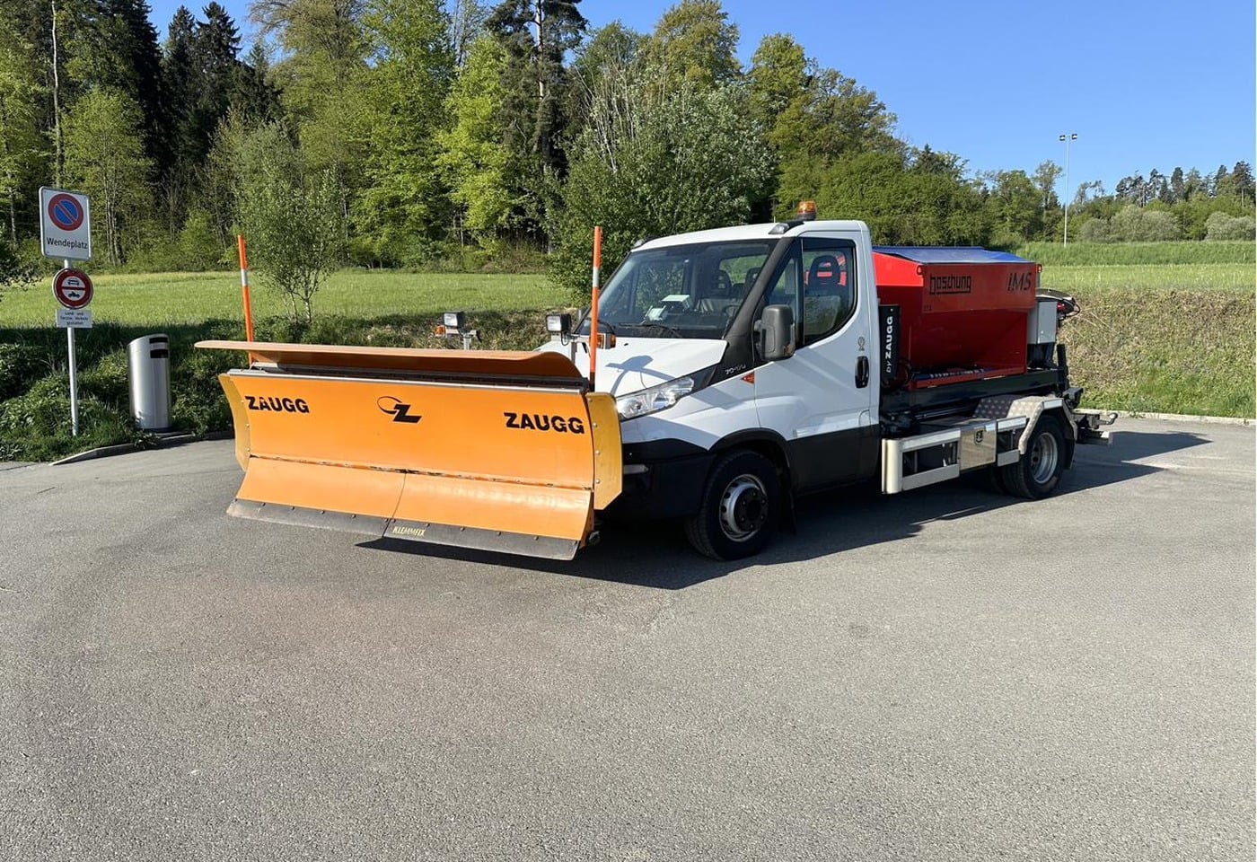 MOTO6625_2890974 vehicle image