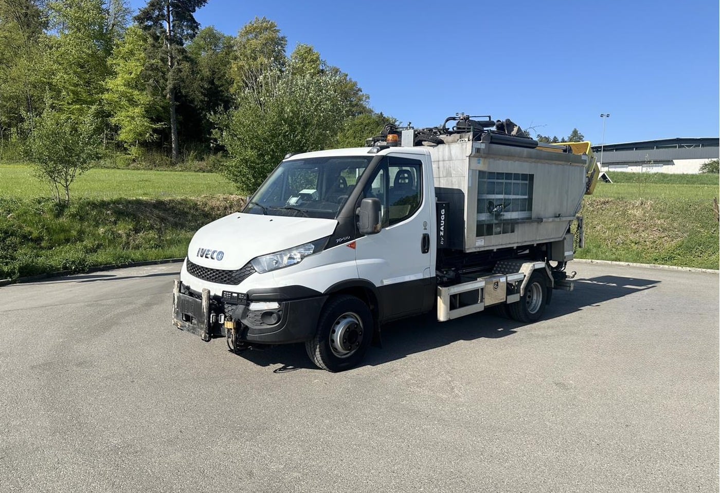 MOTO6625_2890974 vehicle image