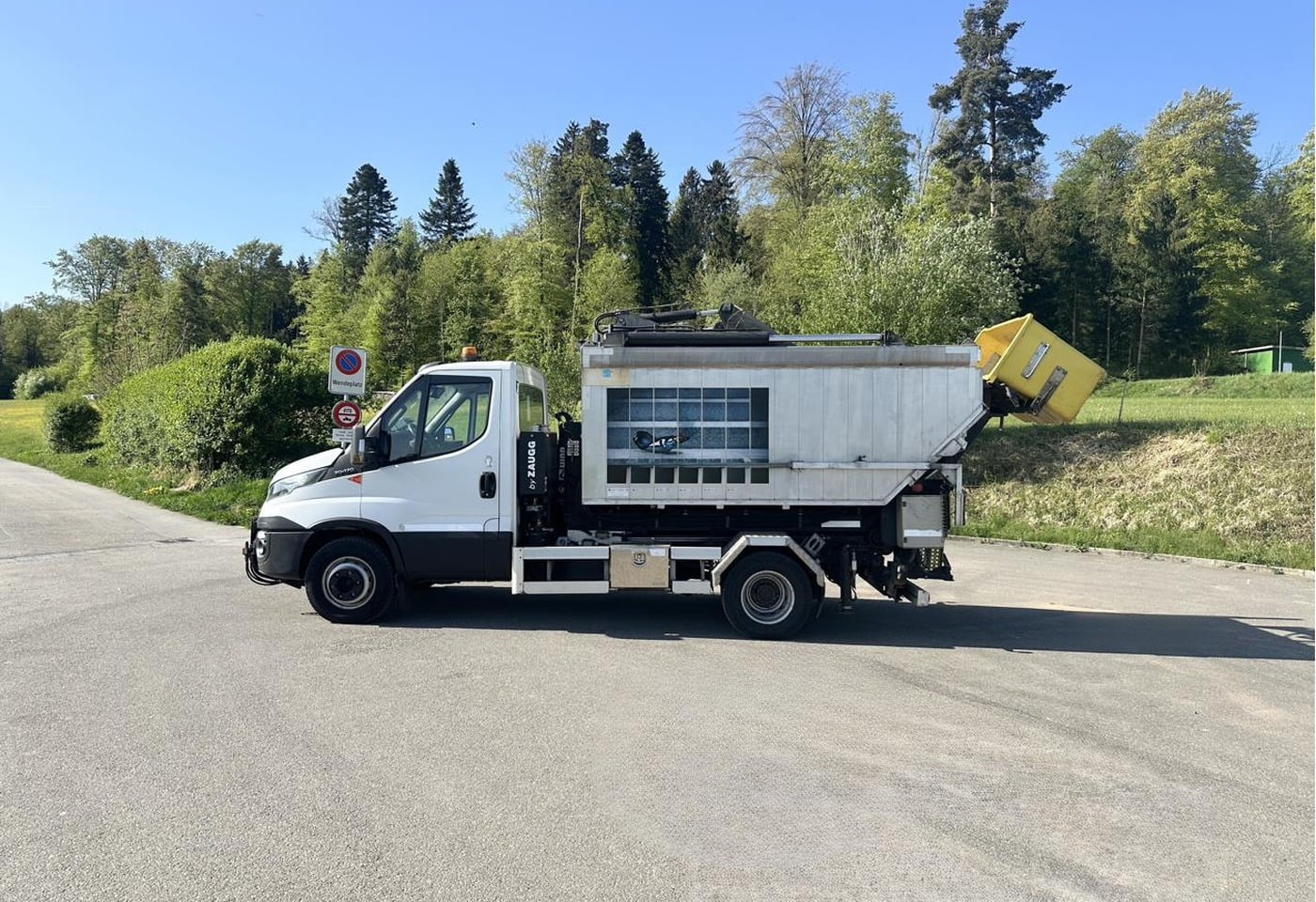 MOTO6625_2890974 vehicle image