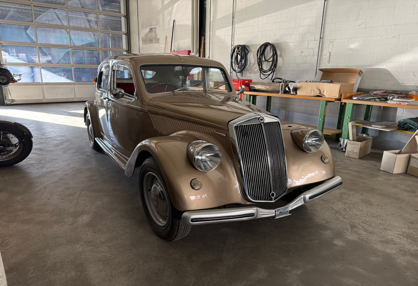 MOTO6625_2879555 vehicle image